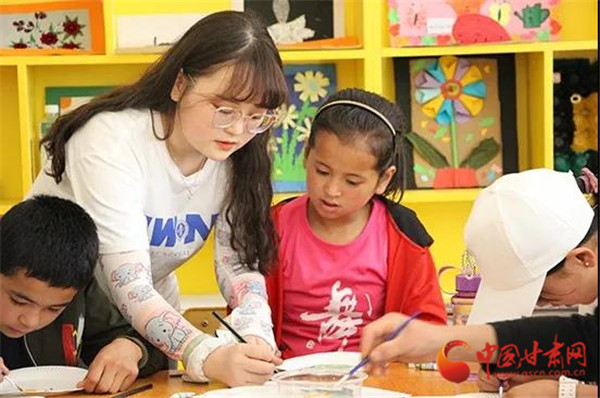 關(guān)愛山區(qū)的孩子 西北師大學(xué)子在東鄉(xiāng)、會(huì)寧開展體育美育浸潤(rùn)行動(dòng)活動(dòng)