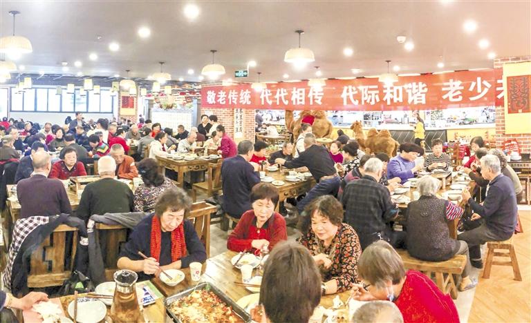 孝滿金城、德潤(rùn)人心 蘭州市舉辦第六屆千叟宴感恩活動(dòng)