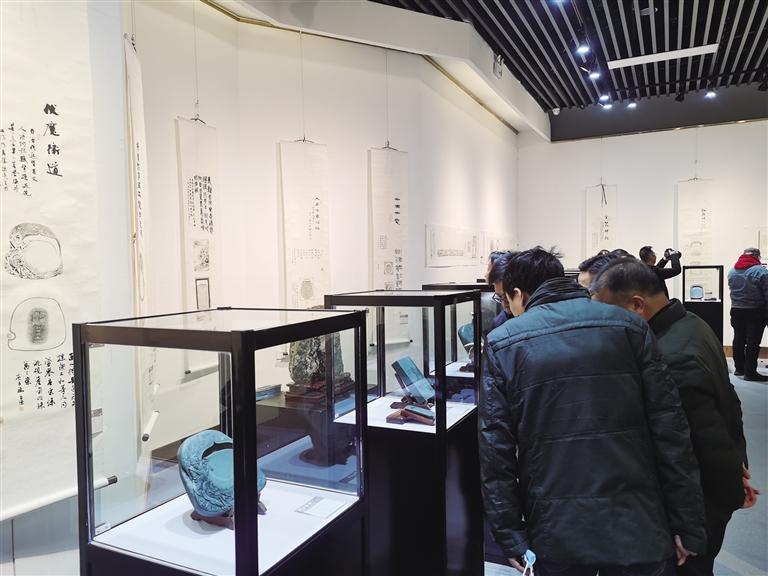 “非遺精品洮硯傳拓題跋藝術(shù)展”開展 洮硯雕刻、傳拓、拓片題跋集中亮相甘肅藝術(shù)館