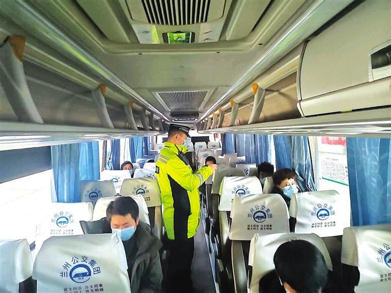 蘭州交警啟動(dòng)春運(yùn)最強(qiáng)交通安全保障已查處超員31起、飲酒醉酒駕駛39起