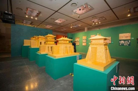 圖為呈現敦煌壁畫中的建筑和園林之美的復原模型。(資料圖) 敦煌研究院供圖