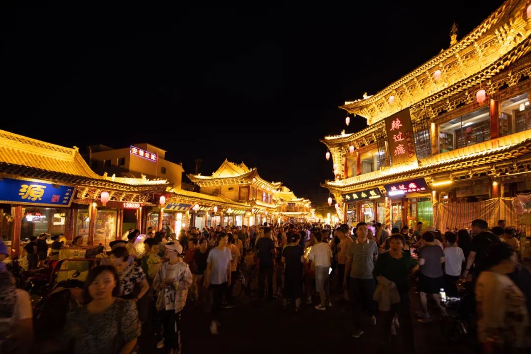 古風(fēng)、華美、浪漫、美味……現(xiàn)實(shí)版“清明上河圖”，就在這里！