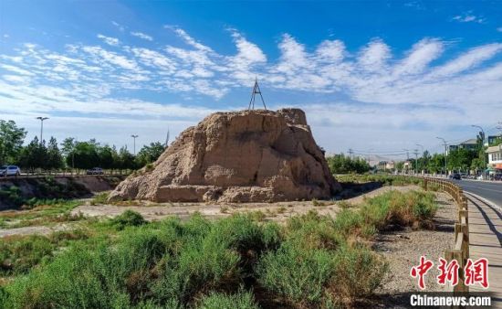 圖為沙州郡城遺址公園古遺址?！⊥醣筱y 攝