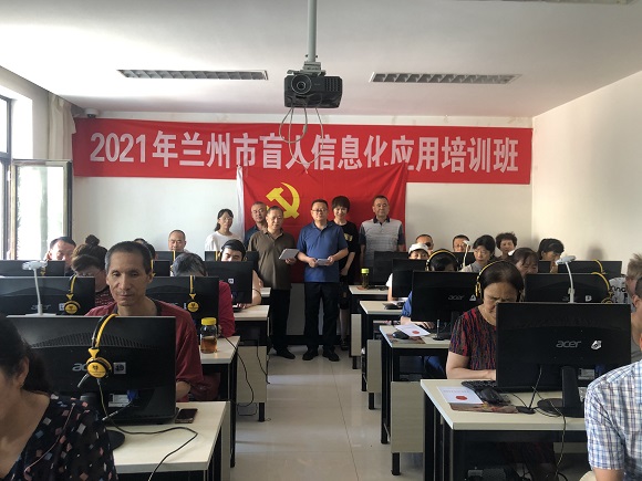 維權(quán)處黨支部開(kāi)展“法律宣傳進(jìn)學(xué)校”志愿者服務(wù)活動(dòng)