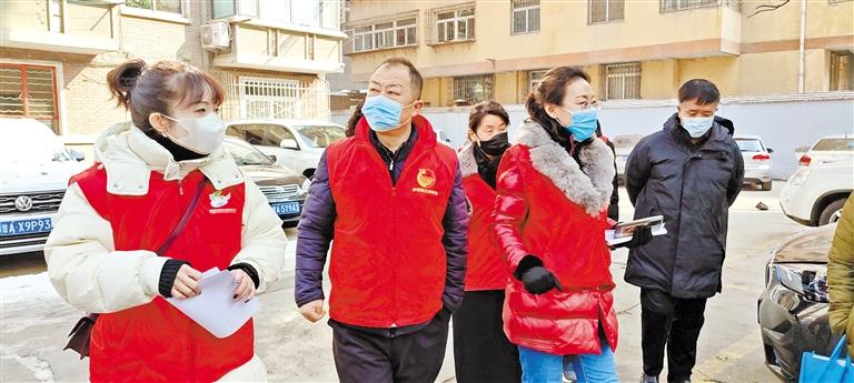 【新春走基層】解決雞毛蒜皮 感受社區(qū)“微幸?！?>
        </a><em>【新春走基層】解決雞毛蒜皮 感受社區(qū)“微幸?！?/em></li>
    <li><a  target=