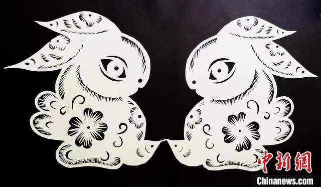 圖為甘肅“非遺人”創(chuàng)作的剪紙兔。(資料圖) 甘肅省非遺保護(hù)中心供圖