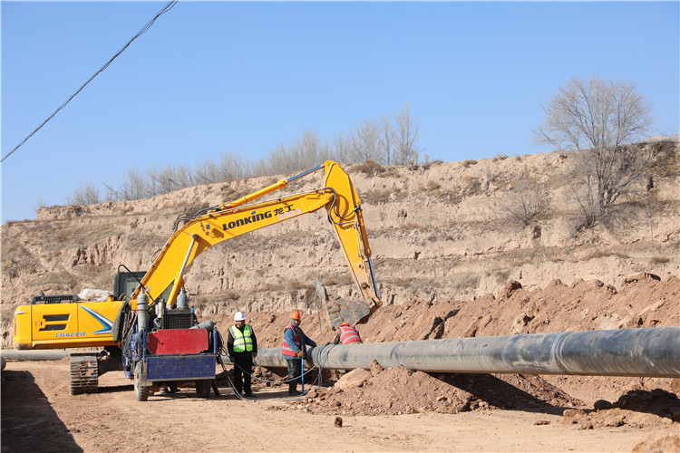 臨洮縣洮陽(yáng)水廠農(nóng)村供水鞏固提升暨城區(qū)第二水源工程現(xiàn)場(chǎng)。_副本.jpg